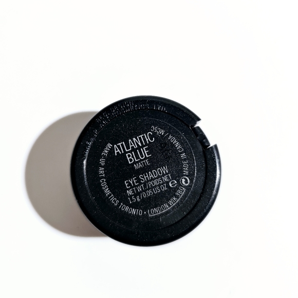 Mac eyeshadow Atlantic Blue Matte New - Picture 3 of 4